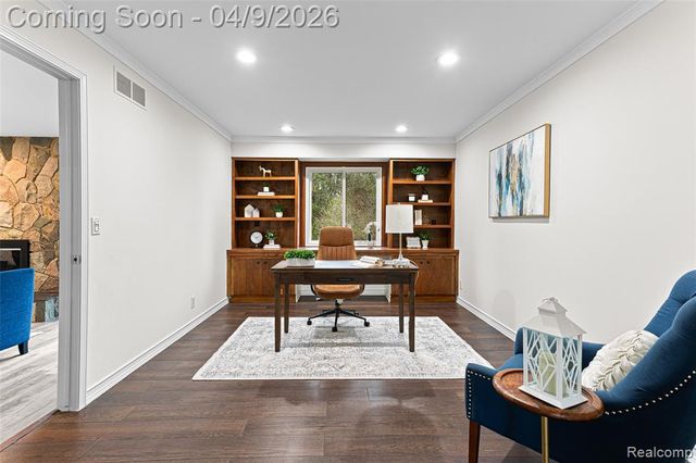 3755 Tremont Lane, Ann Arbor, MI 48105