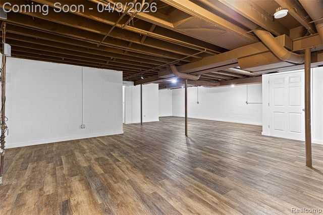 3755 Tremont Lane, Ann Arbor, MI 48105