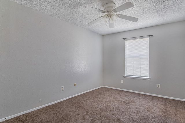 833 Springhill Drive, Burleson, TX 76028