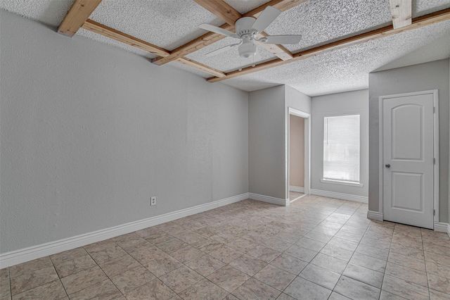 833 Springhill Drive, Burleson, TX 76028