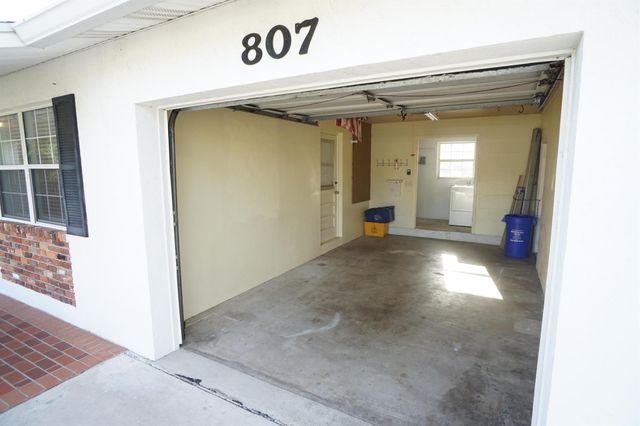 807 Easterly Road, North Palm Beach, FL 33408