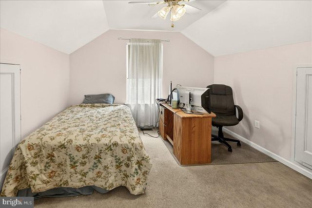 3847 HOLLY DR, Edgewater, MD 21037