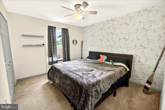 3847 HOLLY DR, Edgewater, MD 21037