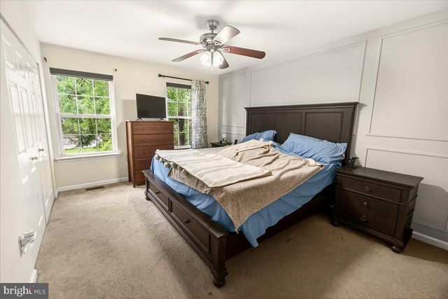 3847 HOLLY DR, Edgewater, MD 21037