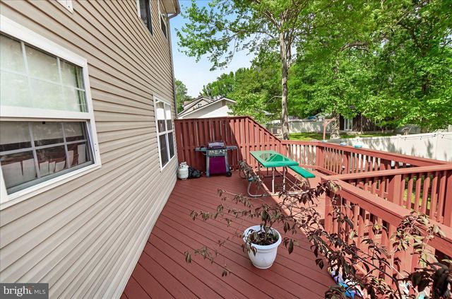 3847 HOLLY DR, Edgewater, MD 21037