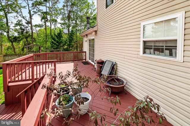 3847 HOLLY DR, Edgewater, MD 21037