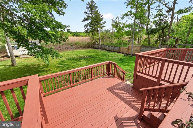 3847 HOLLY DR, Edgewater, MD 21037