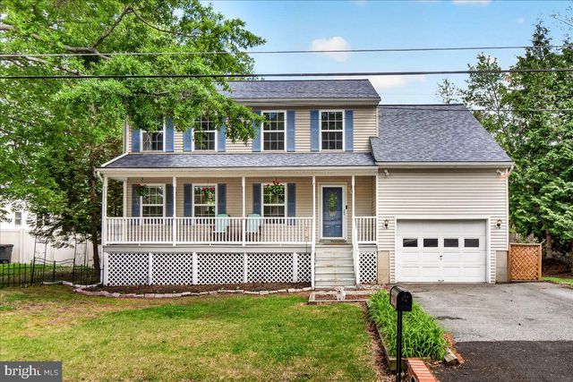 3847 HOLLY DR, Edgewater, MD 21037