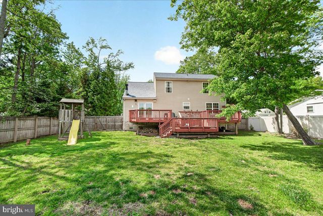 3847 HOLLY DR, Edgewater, MD 21037