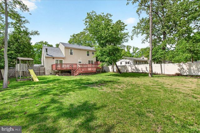 3847 HOLLY DR, Edgewater, MD 21037