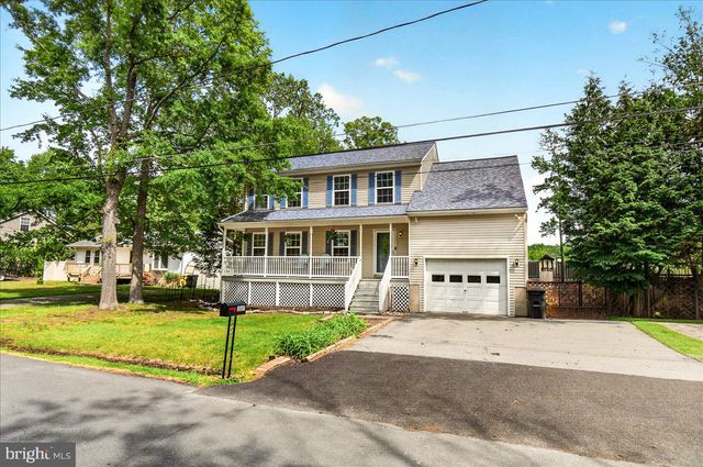 3847 HOLLY DR, Edgewater, MD 21037
