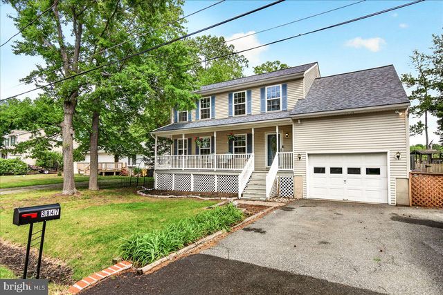 3847 HOLLY DR, Edgewater, MD 21037