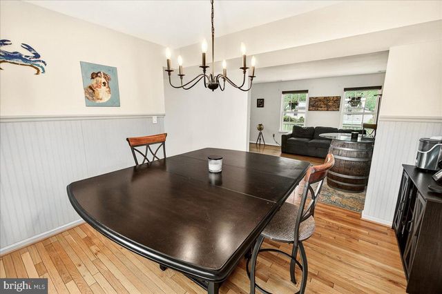 3847 HOLLY DR, Edgewater, MD 21037