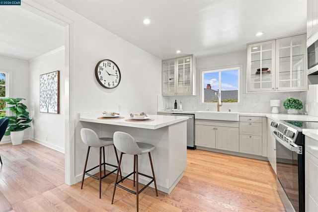 469 Boyd Rd, Pleasant Hill, CA 94523