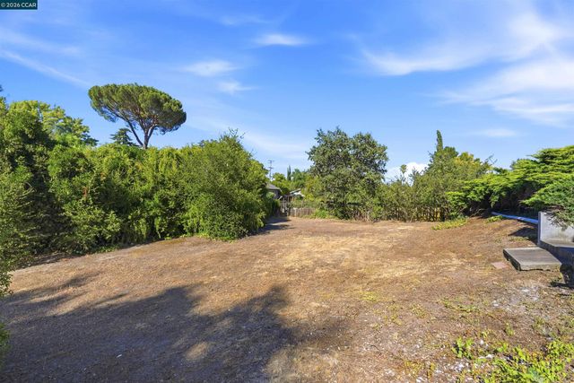 469 Boyd Rd, Pleasant Hill, CA 94523