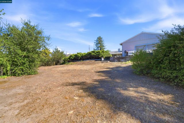 469 Boyd Rd, Pleasant Hill, CA 94523