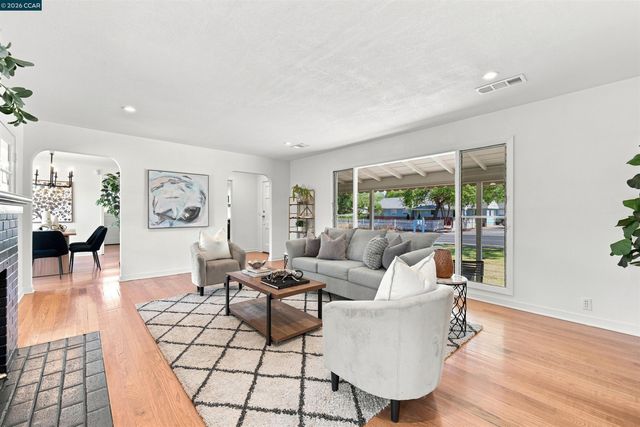 469 Boyd Rd, Pleasant Hill, CA 94523