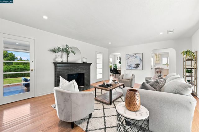 469 Boyd Rd, Pleasant Hill, CA 94523