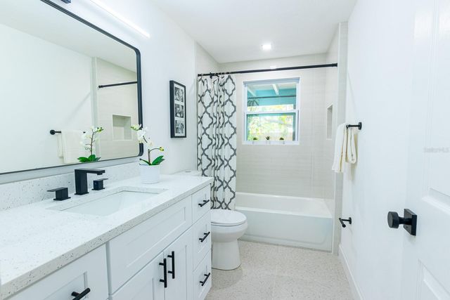 420 ARCHIBALD AVENUE, Sarasota, FL 34243