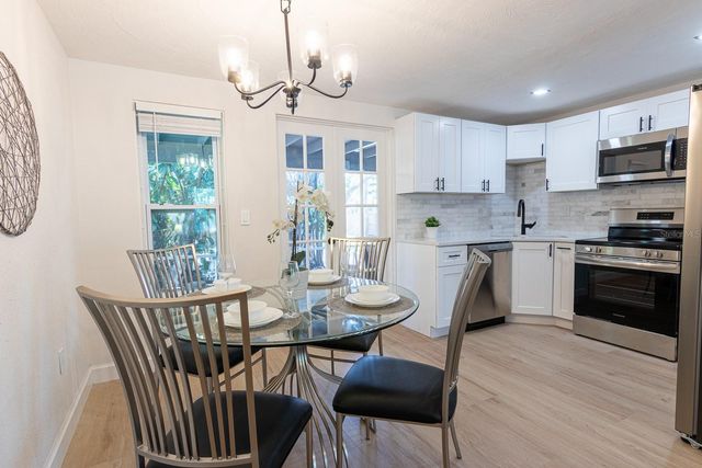 420 ARCHIBALD AVENUE, Sarasota, FL 34243