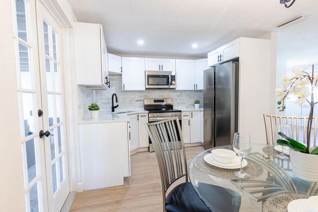 420 ARCHIBALD AVENUE, Sarasota, FL 34243