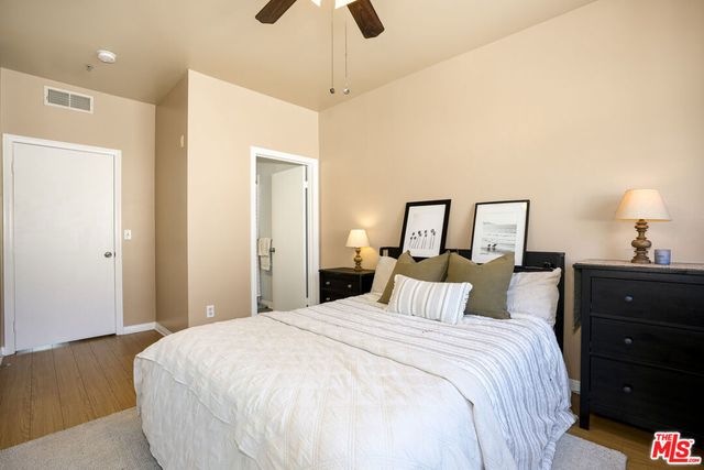 6525 Woodman Avenue 2, Valley Glen, CA 91401