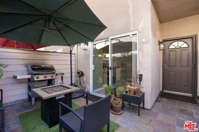 6525 Woodman Avenue 2, Valley Glen, CA 91401