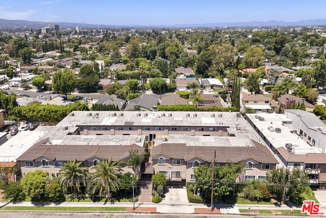 6525 Woodman Avenue 2, Valley Glen, CA 91401