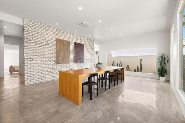 688 E Mel Avenue, Palm Springs, CA 92262