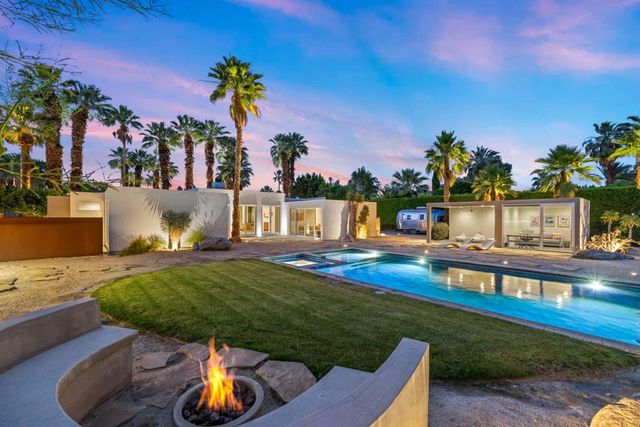 688 E Mel Avenue, Palm Springs, CA 92262