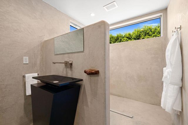 688 E Mel Avenue, Palm Springs, CA 92262