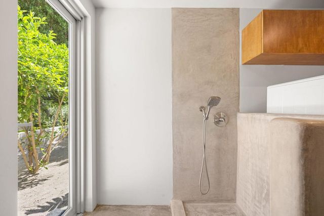 688 E Mel Avenue, Palm Springs, CA 92262
