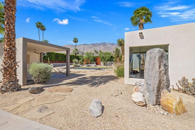 688 E Mel Avenue, Palm Springs, CA 92262