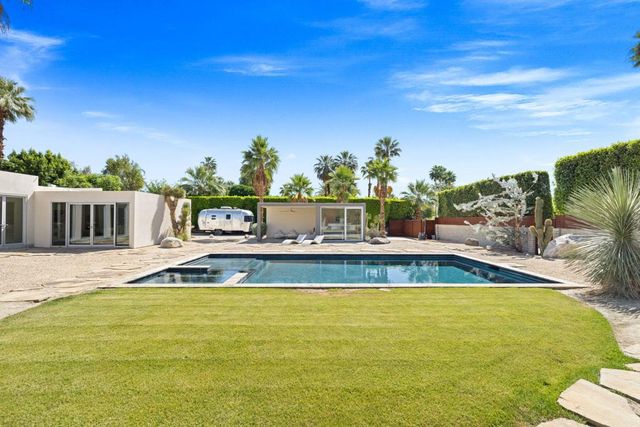 688 E Mel Avenue, Palm Springs, CA 92262