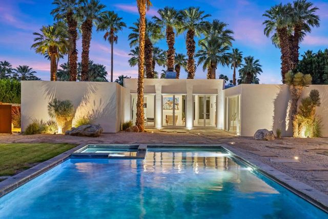688 E Mel Avenue, Palm Springs, CA 92262