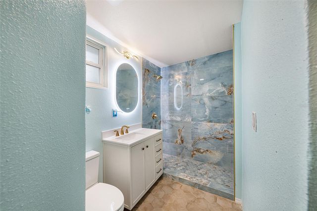 111 E CHARLOTTE AVENUE, Eustis, FL 32726