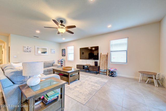 1342 Mineral Loop Drive NW, Palm Bay, FL 32907