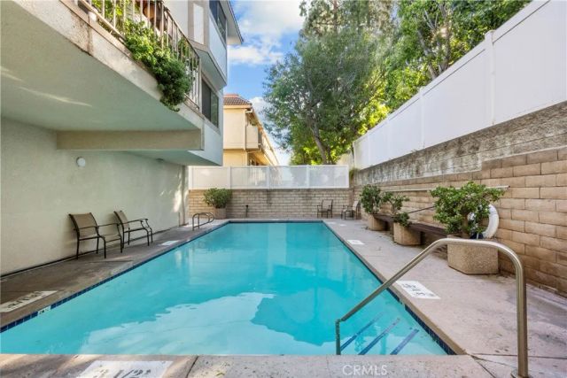 10229 Variel 12, Chatsworth, CA 91311