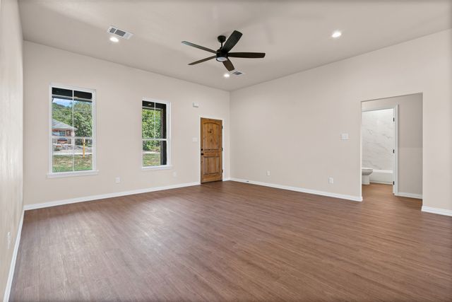 901 SW 10th Street, Mineral Wells, TX 76067