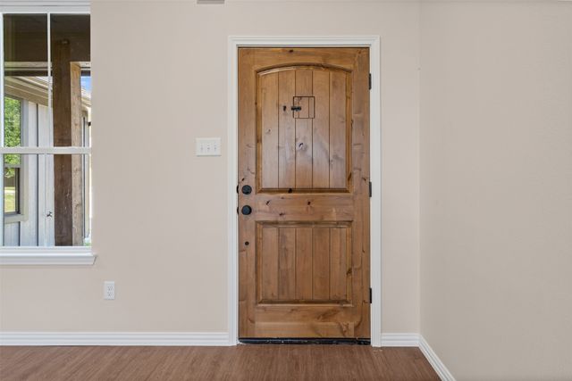 901 SW 10th Street, Mineral Wells, TX 76067