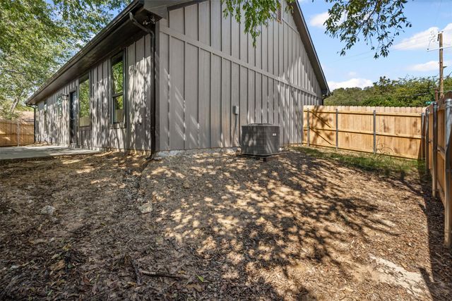901 SW 10th Street, Mineral Wells, TX 76067