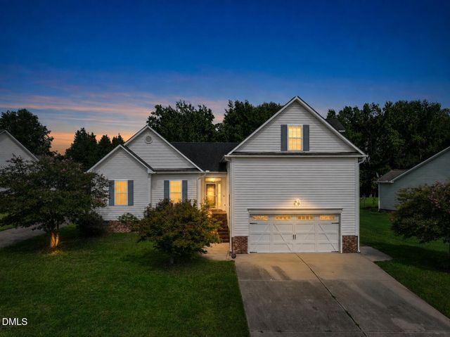 105 Willmont Court, Benson, NC 27504