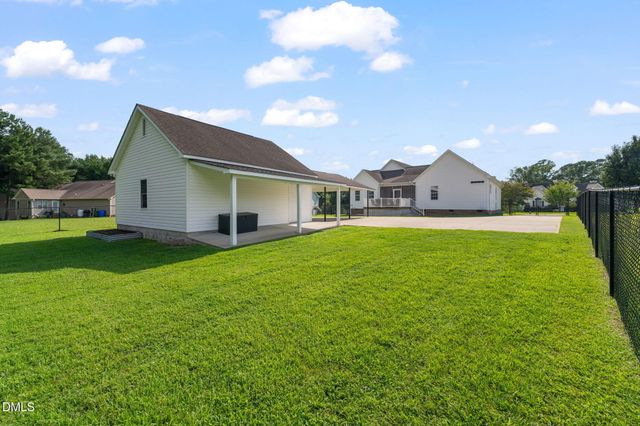 105 Willmont Court, Benson, NC 27504