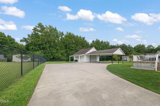105 Willmont Court, Benson, NC 27504
