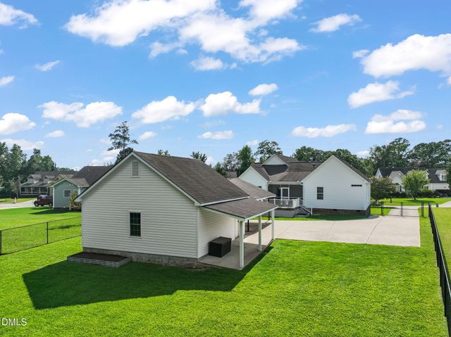 105 Willmont Court, Benson, NC 27504