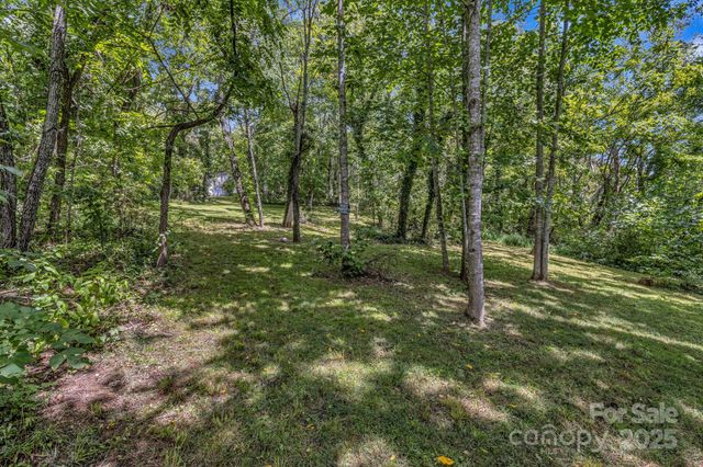 99999 Waters Road 61, Asheville, NC 28805