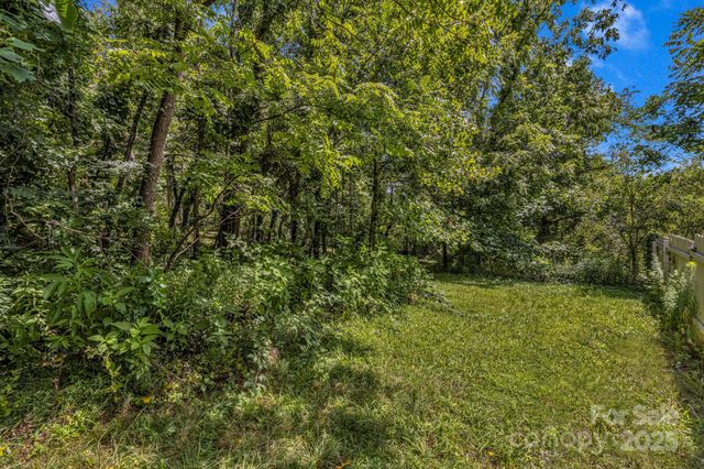 99999 Waters Road 61, Asheville, NC 28805