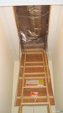 30 Lucy Street, Hamden, CT 06514