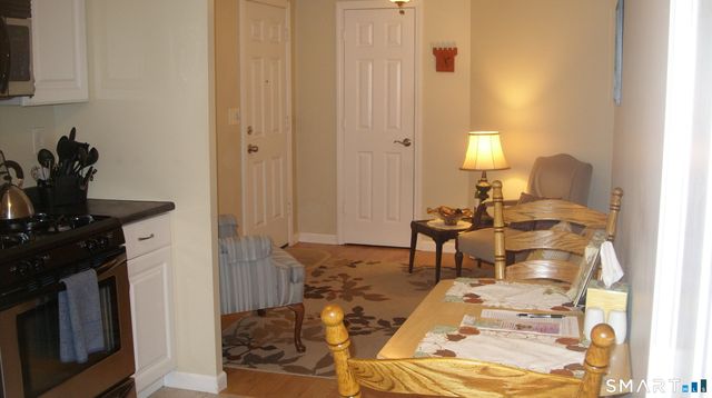 30 Lucy Street, Hamden, CT 06514