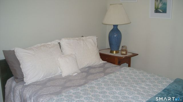 30 Lucy Street, Hamden, CT 06514